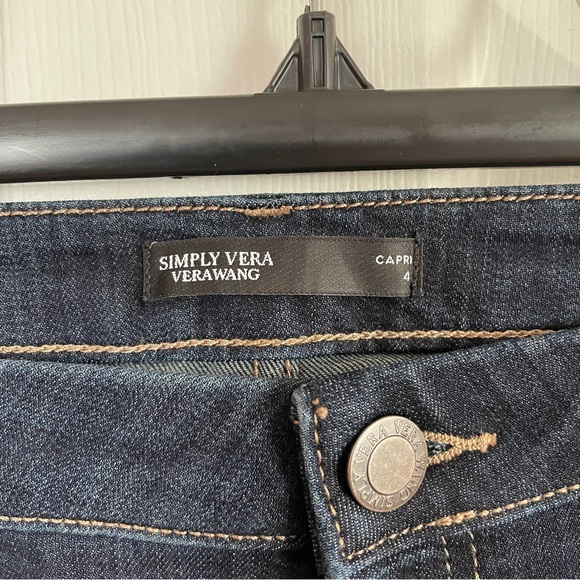 Women's Simply Vera Vera Wang Cuffed Capri Jeans - Picture 14 of 16